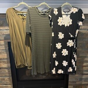 (3) Large Old Navy Dress Bundle - Large